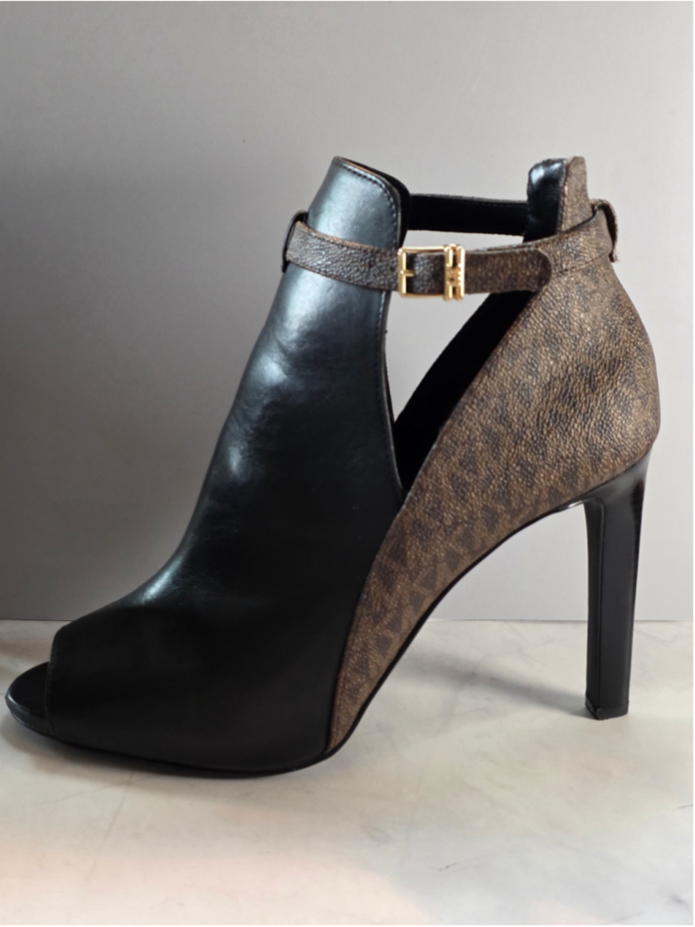 Michael Kors Lawson Logo Peep Toe Heels Women’s Size 11 - Picture 2 of 11